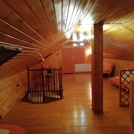 Casa De Vacanta Paraul Rece Ngoại thất bức ảnh