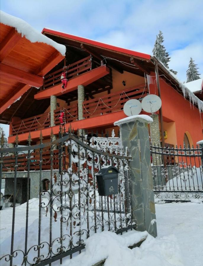 Casa De Vacanta Paraul Rece Ngoại thất bức ảnh