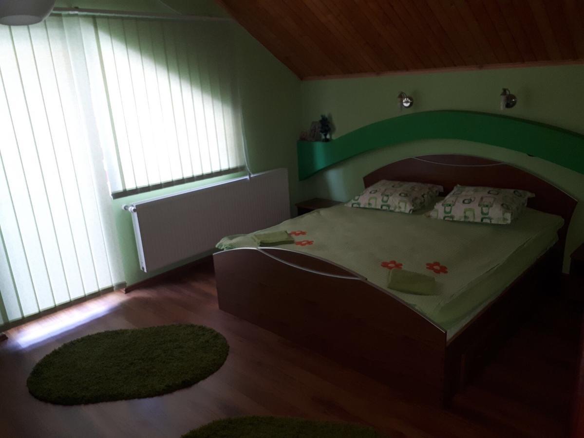 Casa De Vacanta Paraul Rece Ngoại thất bức ảnh