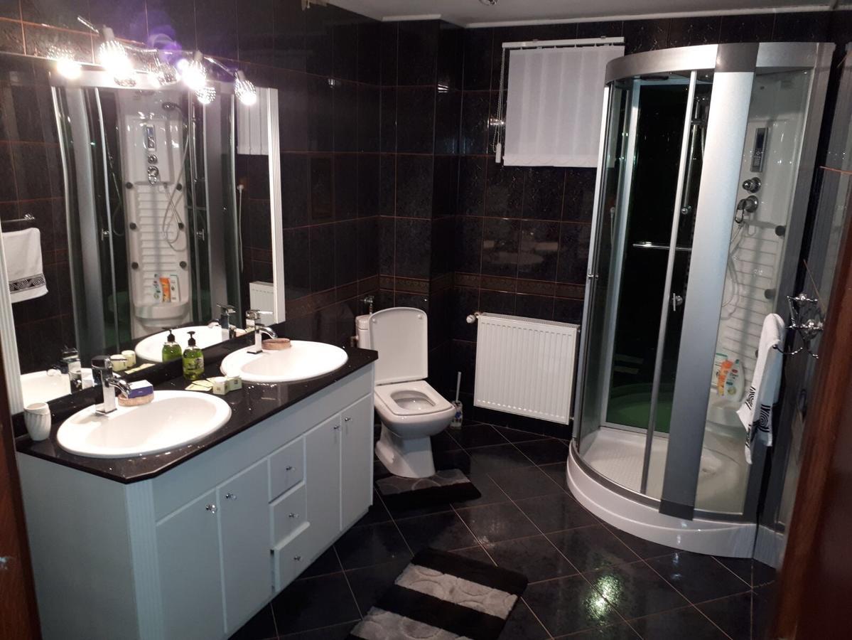 Casa De Vacanta Paraul Rece Ngoại thất bức ảnh