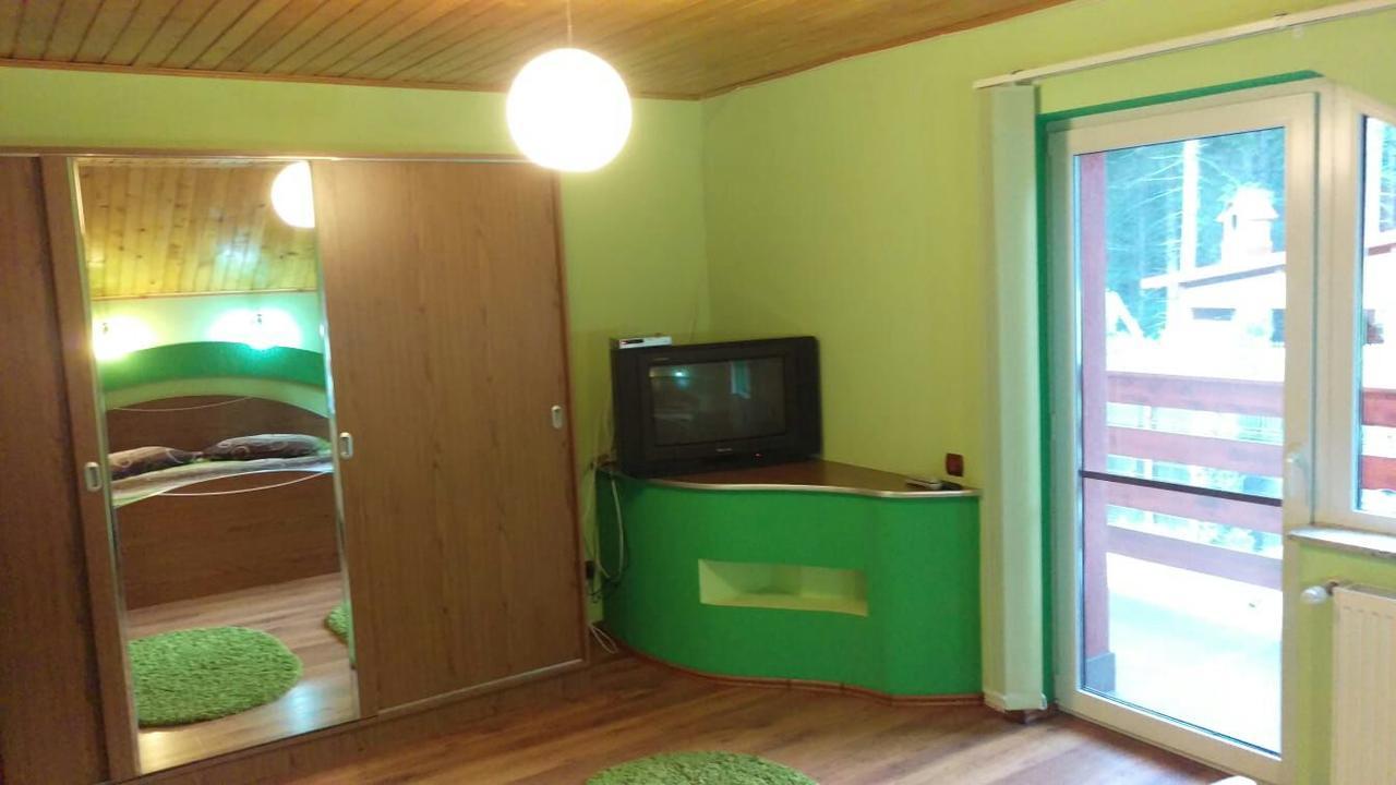 Casa De Vacanta Paraul Rece Ngoại thất bức ảnh